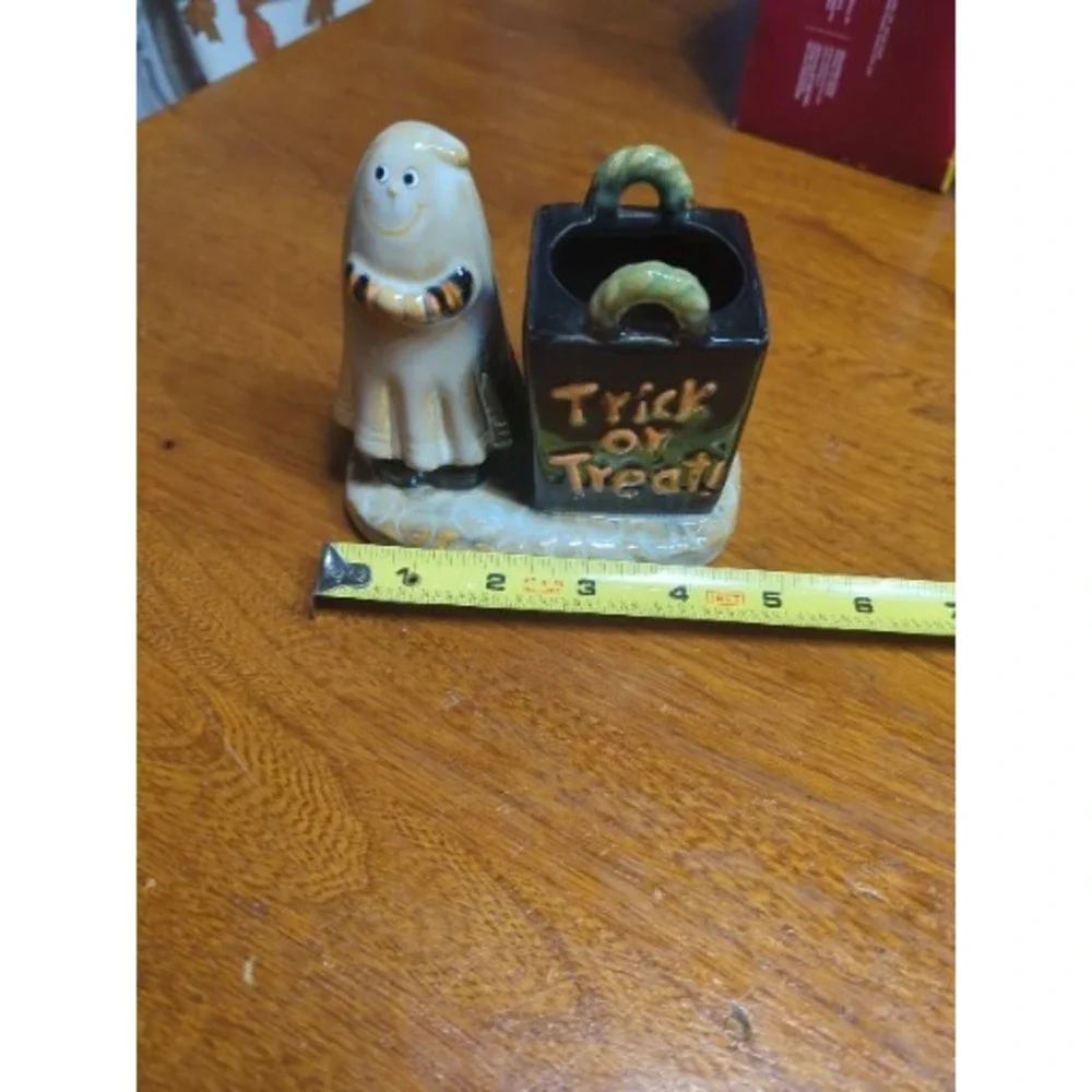 Yankee Candle Halloween Candle Holder Ghost With Treat Bag Tea Light Holder